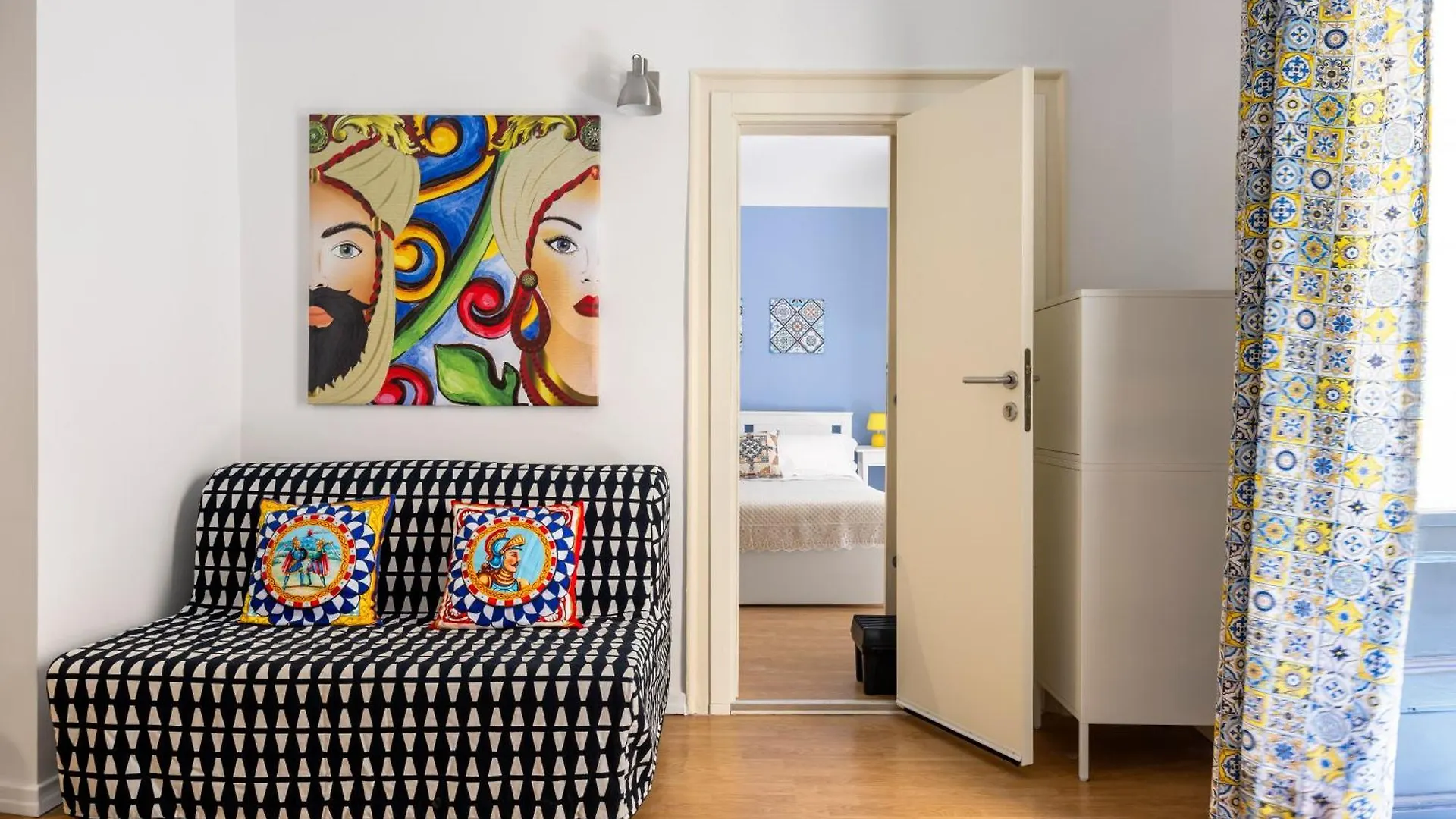 Agata E Rosalia 2 Bedroom Flat At The Quattro Canti Palermo